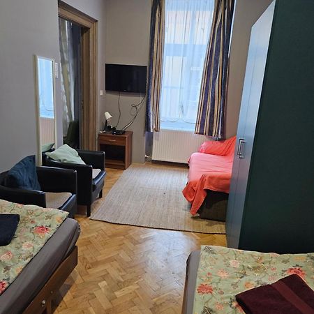 Danubescree Cozy Apartment Budapest Ngoại thất bức ảnh