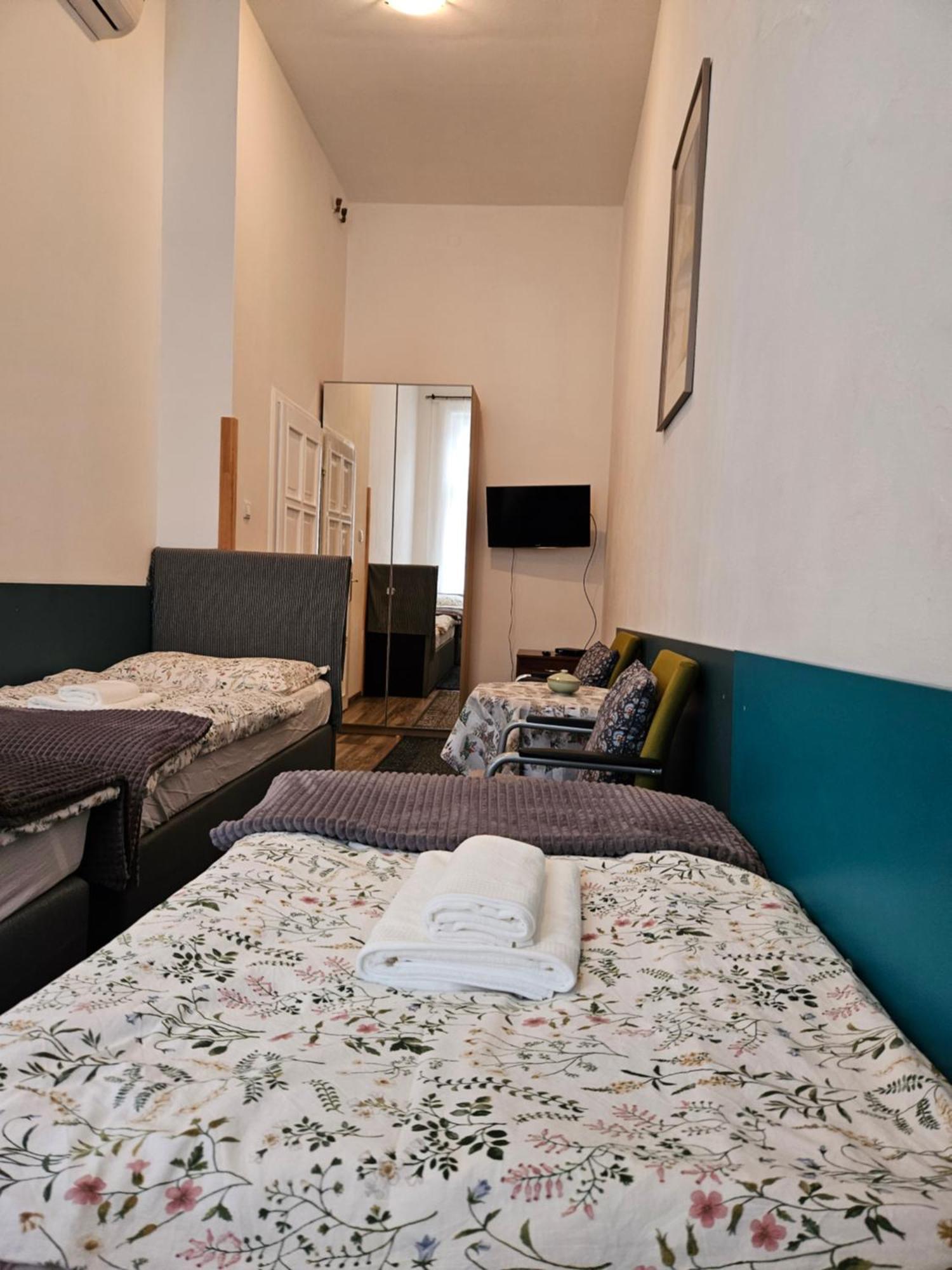 Danubescree Cozy Apartment Budapest Ngoại thất bức ảnh